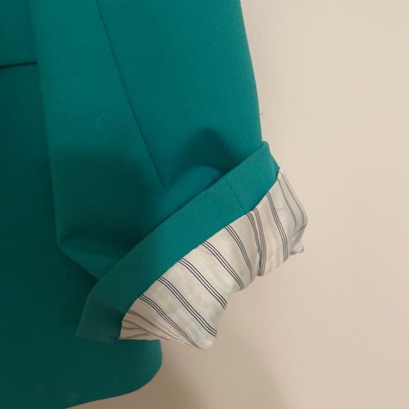 Emerald Green Vince Camuto Blazer - Picture 4 of 4